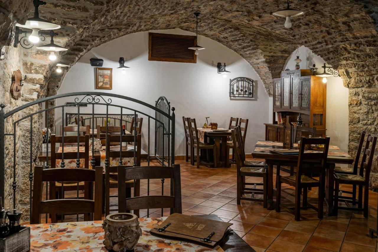 Bed and Breakfast Sobe "Ela" Фужине Экстерьер фото